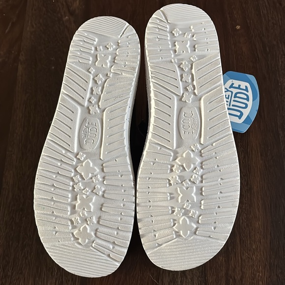 Hey Dude Shoes - Picture 4 of 5